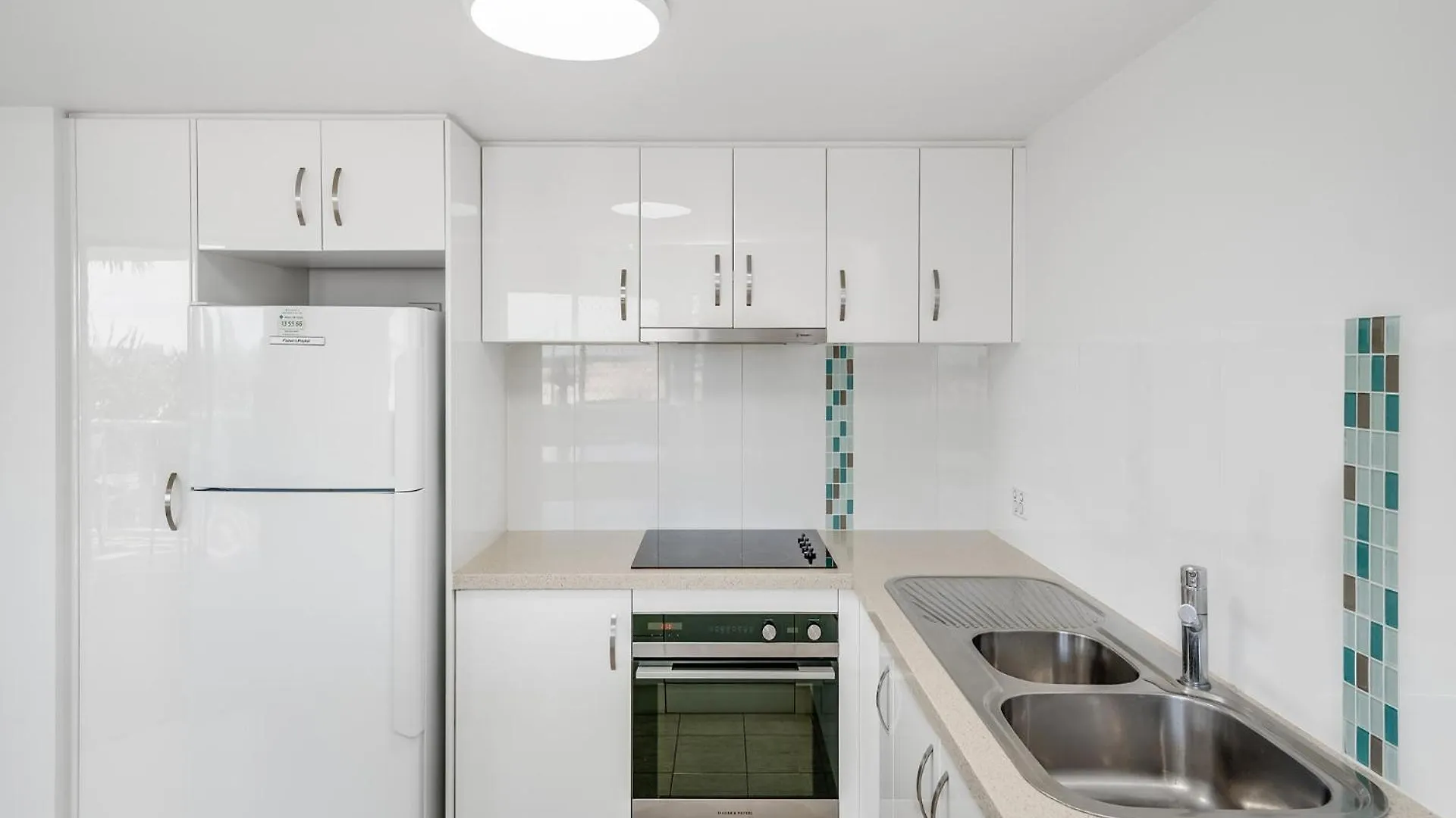 **** Aparthotel Waterview Resort Caloundra Australia